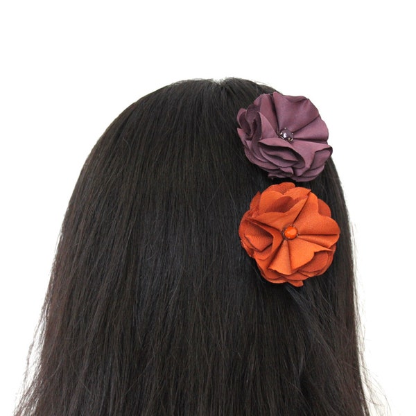 Pince à cheveux ou broche fleur en tissu avec perle 6.5cm