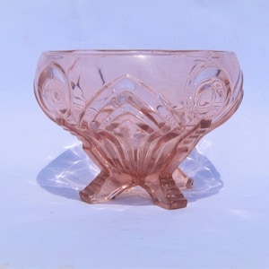 Art Deco Sowerby pink rose bowl, pattern no.2570, pressed 1930s British glass, charming dressing table piece