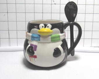 Avon Christmas Cheer Penguin Mug with Spoon 2012