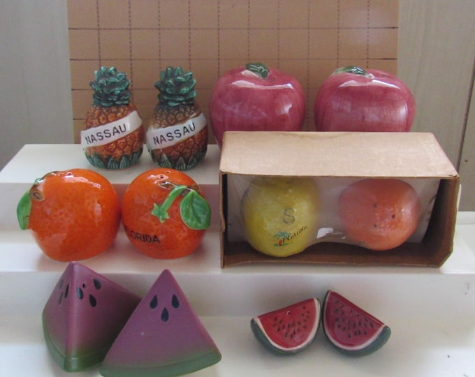 Lot of 6 VTG Fruit Salt and Pepper Shaker Sets (gr 40a)