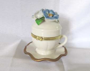 2011 WMG Ceramic Teacup Hinged Trinket Box with Blue Flowers