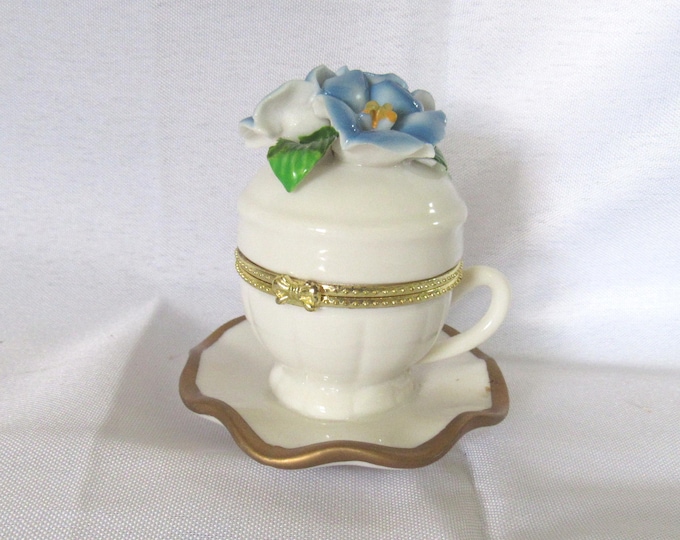 2011 WMG Ceramic Teacup Hinged Trinket Box with Blue Flowers