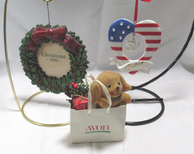 2 Vintage Avon Christmas Ornaments Wreath Picture Holder, Puppy Shopping Bag & Peace Heart (S41)