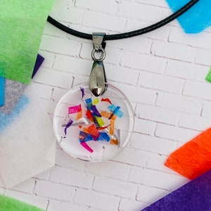 Kpop PTD confetti acrylic bag charm – Lantern Pins
