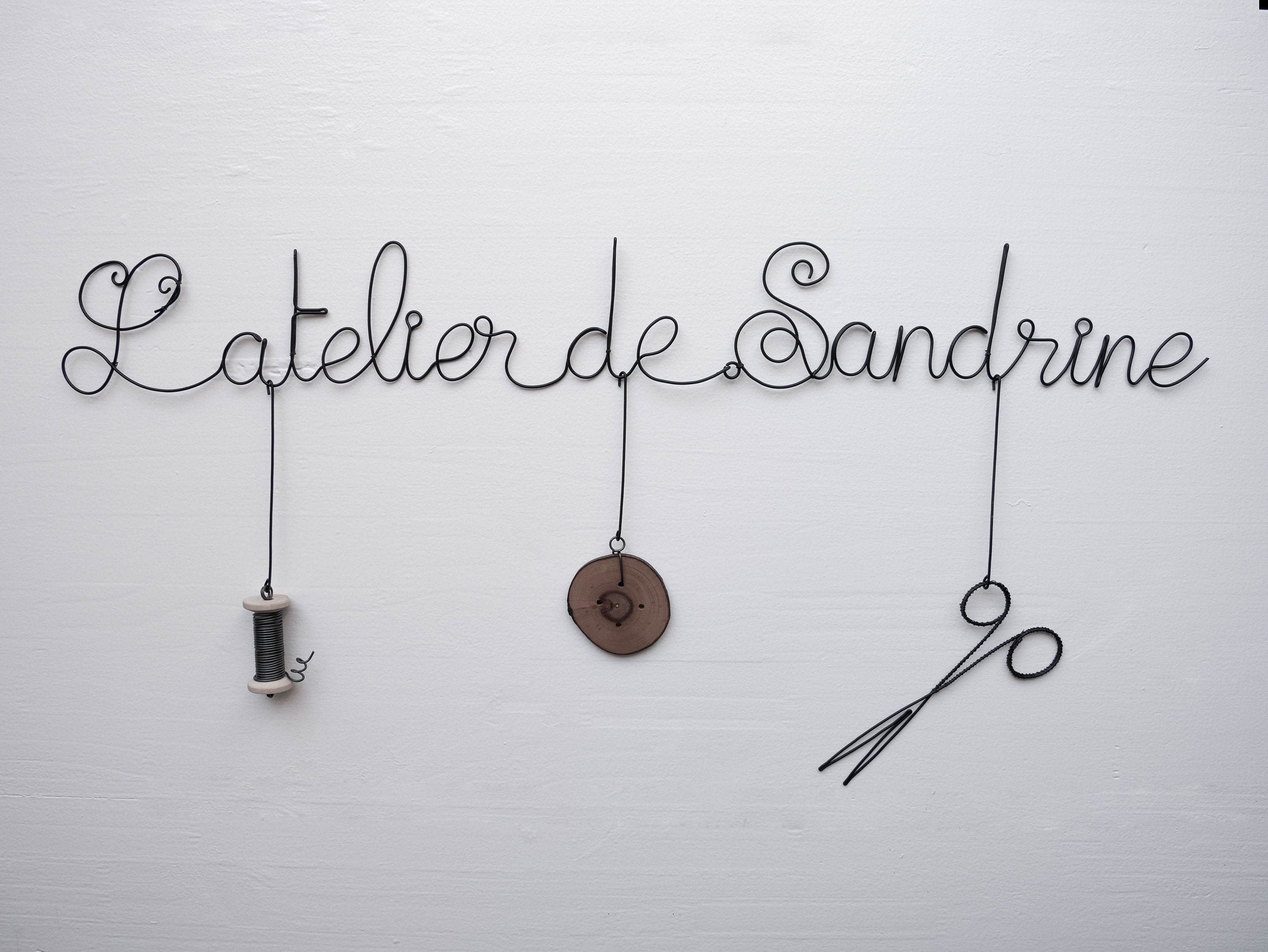 Mon Petit Atelier Personnalisable et Accessoires, Phrase en Fil de Fer Recuit, Citation Murale, Déco