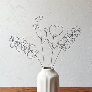 Bouquet of 4 heart flowers in annealed wire, heart flowers and herbs, floral decoration, boho nature, herbs, poppy, daisy