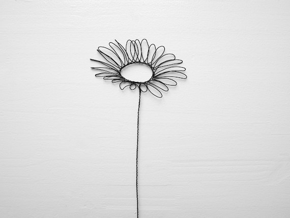 Wire Flower Daisy Flower in Annealed Wire, Floral Wall Decoration, Boho  Nature Decoration, Bouquet of Flowers, Gift 