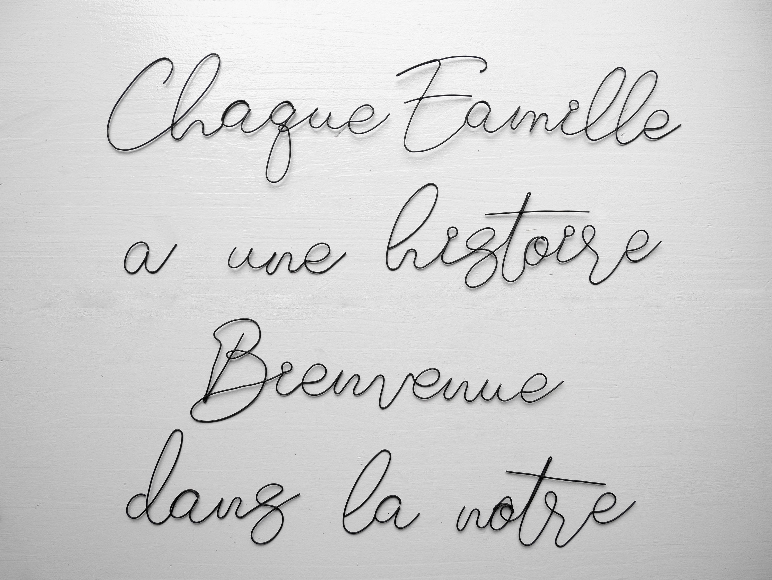 Citation Murale Famille en Fil de Fer, Message Bonheur, Phrase Citation Décoration Sculpture Wire