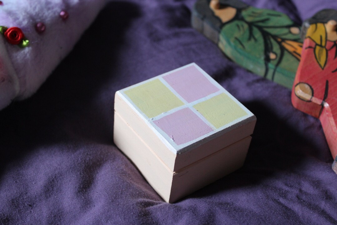 Selection of Small Wood 'cake' Boxes Handpainted Battenburg Brownie Red ...