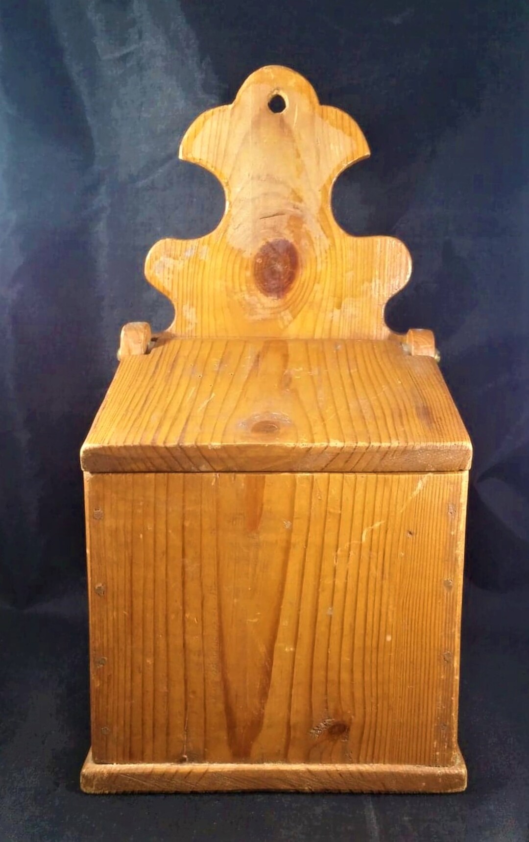 Vintage Kitchen Items, Wall Hanging Recipe Box, Kitchen and Dining