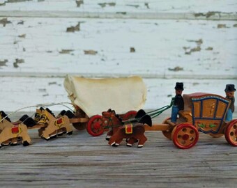 Vintage Toys 60s, Wooden Toys, Wooden Wagon, Set of 2, Stagecoach, Kids Toys, Miniature Toys, Vintage Miniature Figurine, Horse Gifts, Retro