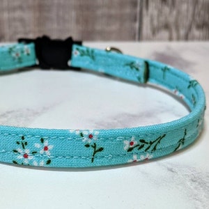 Blue Flower Cat Collar | Break-Away Clasp | Bell | Fabric Collar | Gift for Cat Lover | Sky Blue Cat Collar | Bouquet Cat Collar | Floral