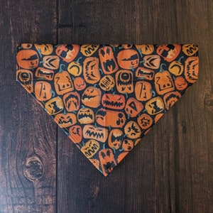 Halloween Pumpkin Dog Bandana. Squash Harvest on fabric. Gift for Dog Lovers. Spooky Scary Jack-O-Lantern Farm Autumn Fall. USA Made