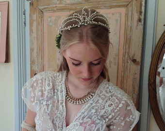 beautiful wedding tiara from 1910s