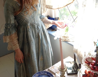 museum dress from the 1740s, blue silk floral brocade castle gown