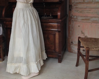 amazing stiff petticoat skirt from 1920s