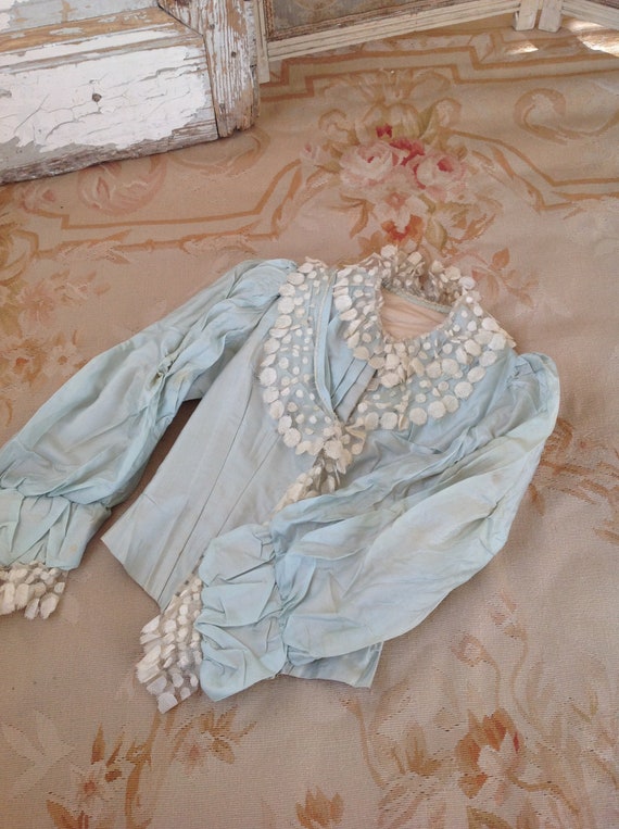 antique 1880s mint green silk and lace bodice - image 8