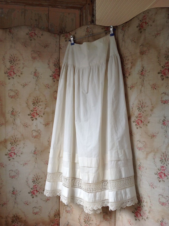 The Ettie Petticoat/Skirt by Scroop Patterns