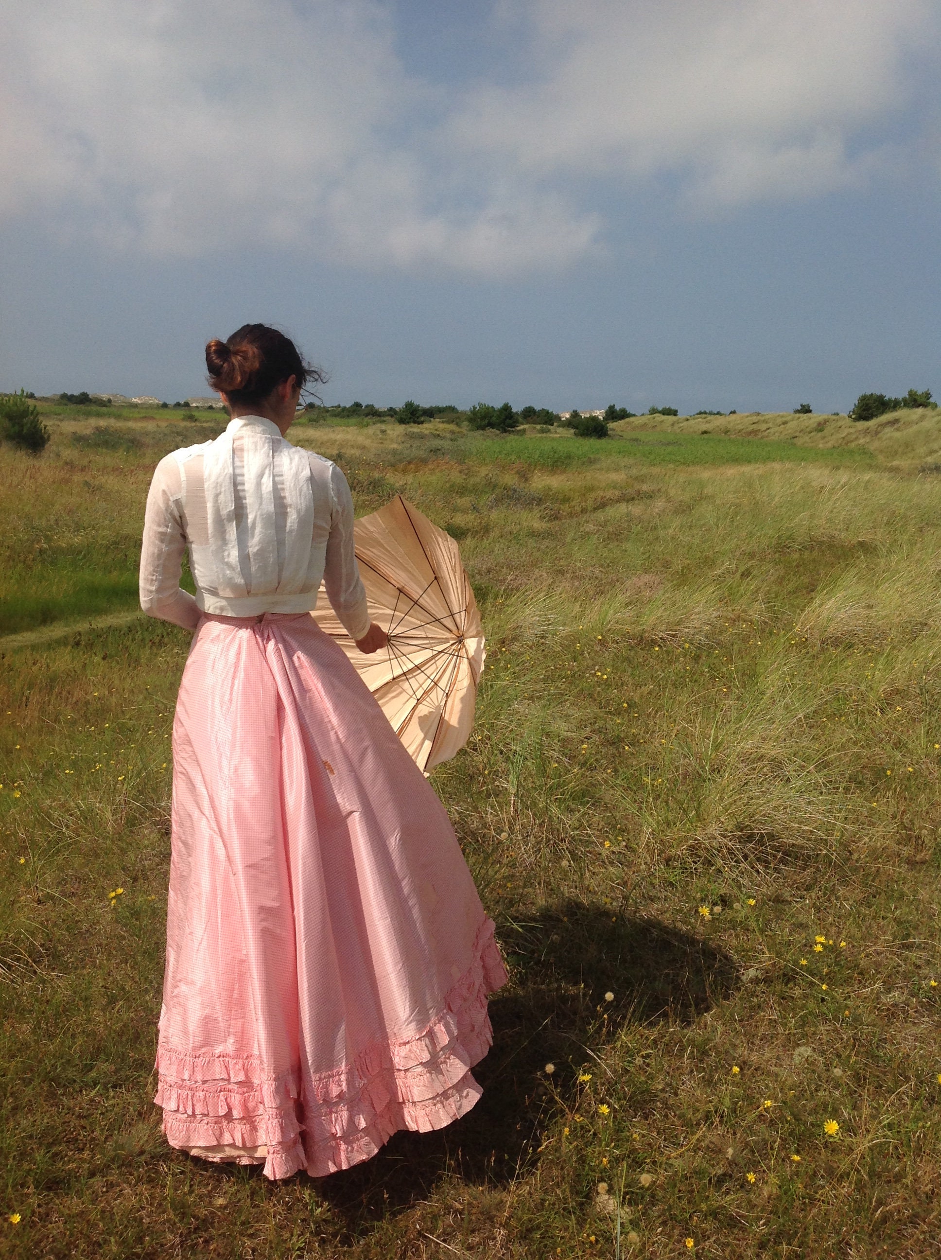 スカート 1860s~1880s Bustle Skirt Antique Silk Bustle Skirt 1880s - Etsy