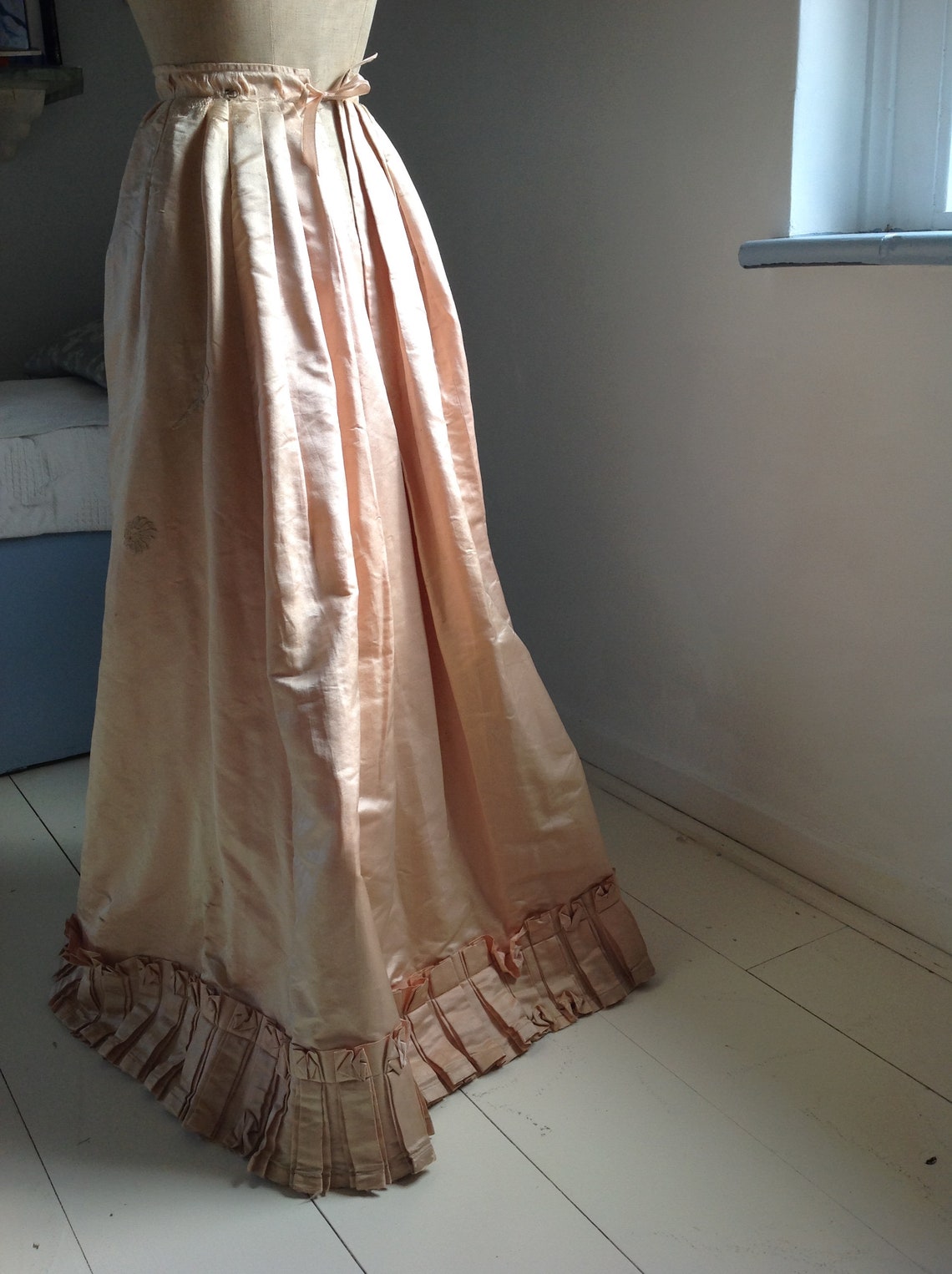 Antique Silk Skirt With Application Lace 1880s Etsy