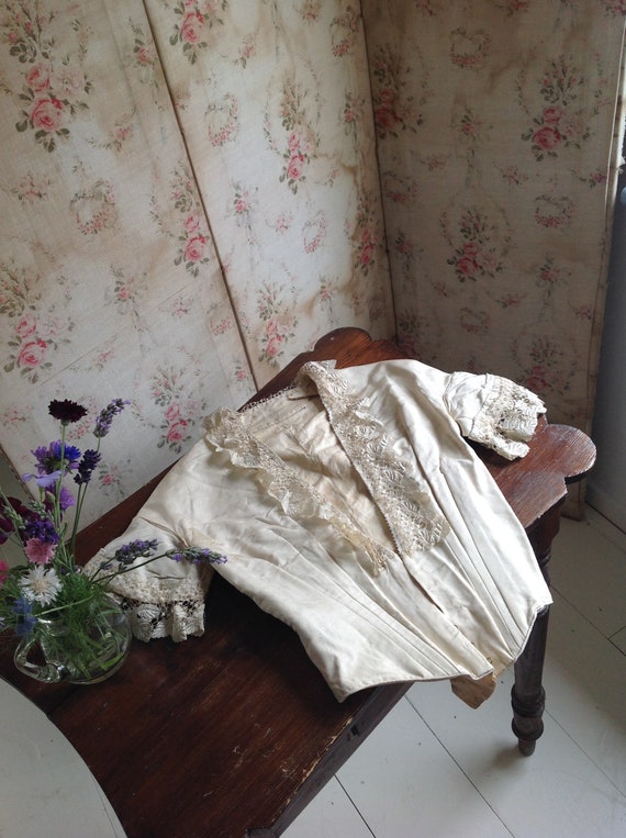 excellent bodice from the 1890s, belle epoque