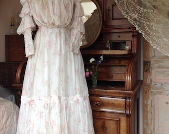 1900年代手縫いのアンティークドレス 1900年代のアンティークウェディングドレス4着 - Etsy 日本