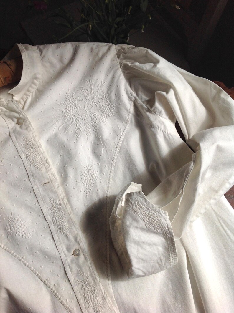 hand embroidered antique nightgown 1880s LARGE image 4