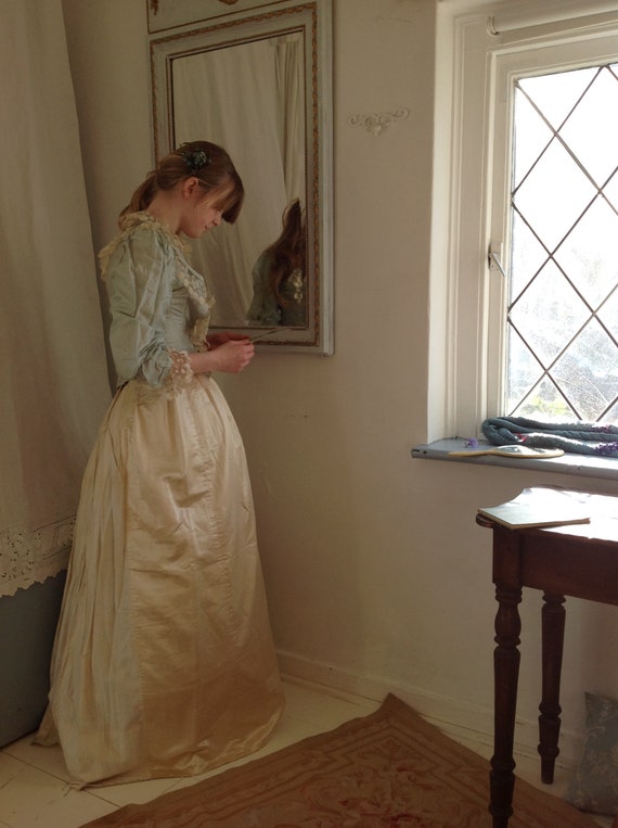 antique 1880s mint green silk and lace bodice - image 3