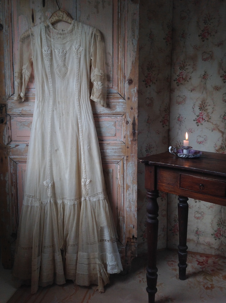 Very Old Tulle Lace Wedding Dress With Cotton and Lace Slip | Etsy