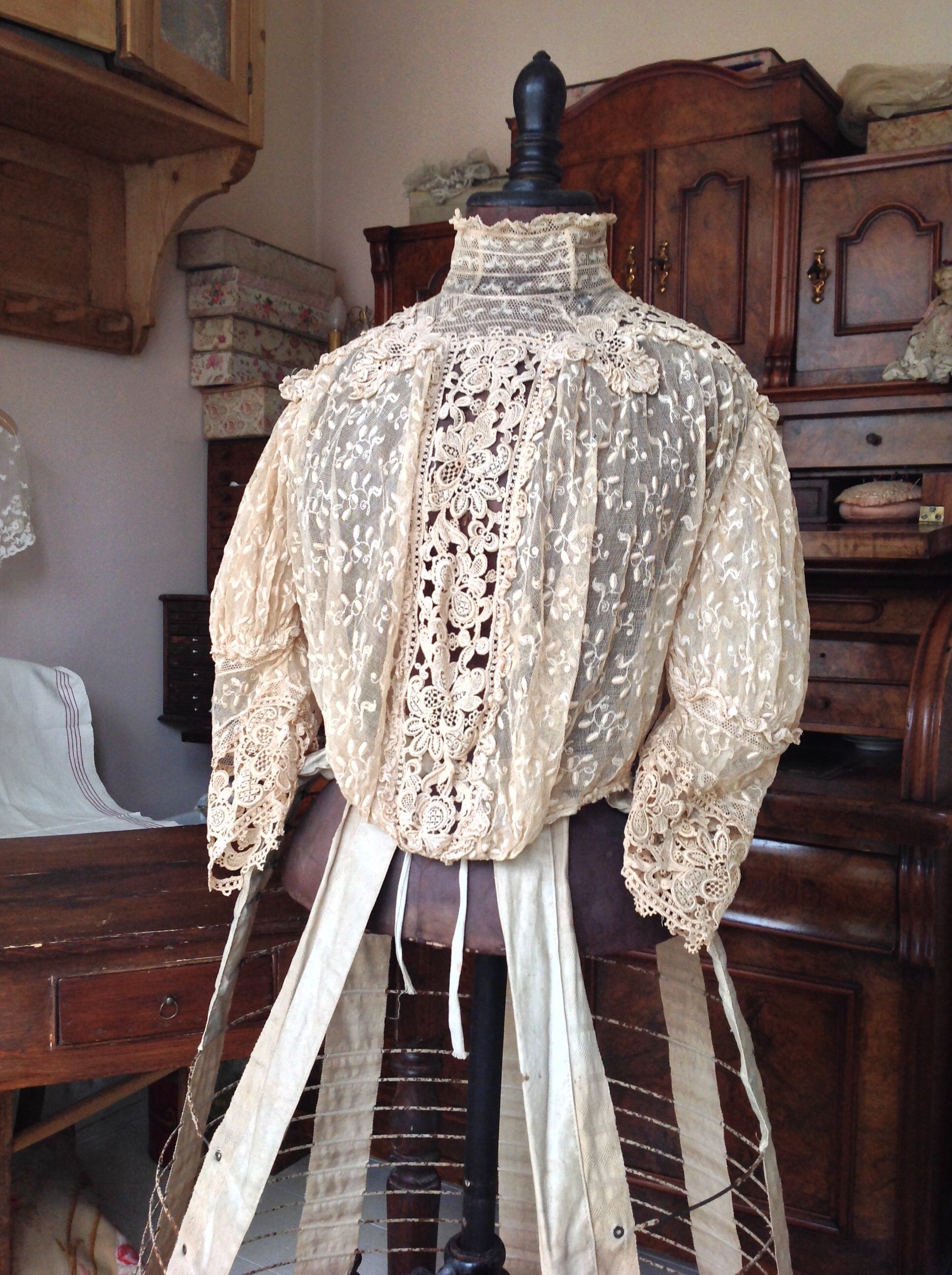 Pouter Pouter Pigeon Dress