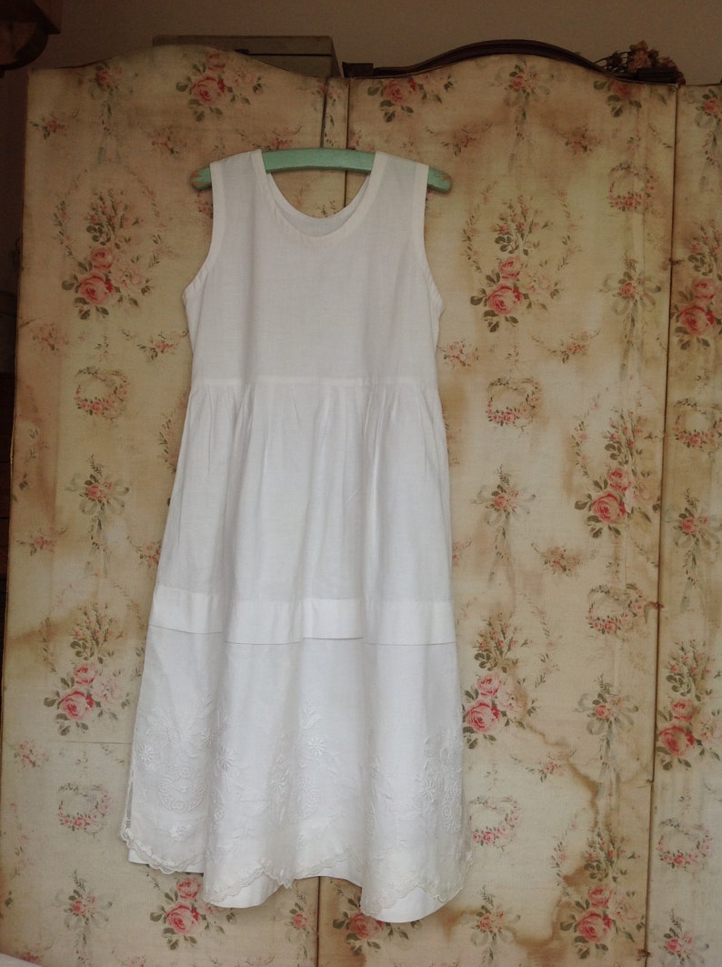 1920s linnen and lace dress