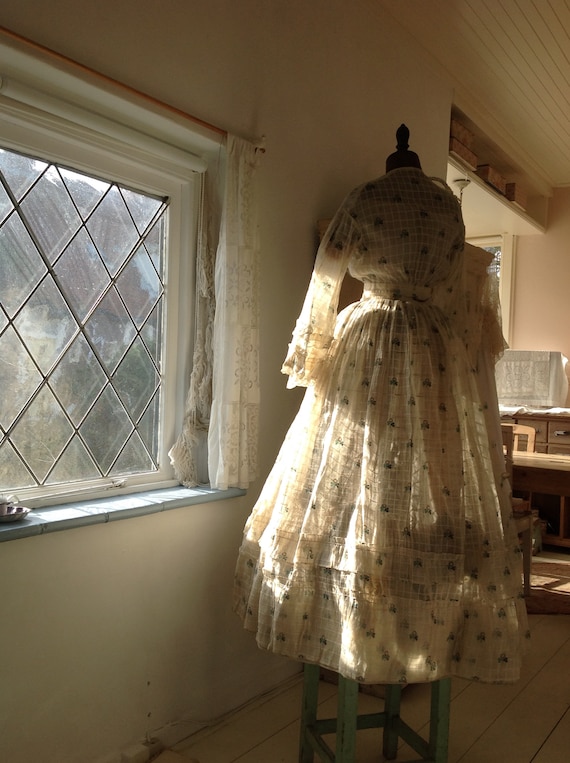 antique cotton print dress, civil war dress 1870s