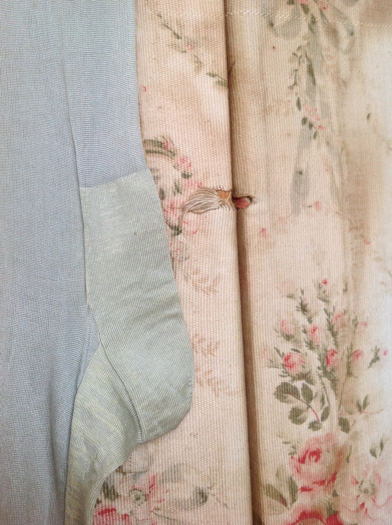 egg blue silk stockings 1890s image 10