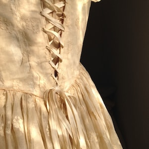 Robe de mariée antique des années 1840, robe de ballet antique