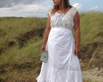 crisp antique petticoat skirt with adjustable waist