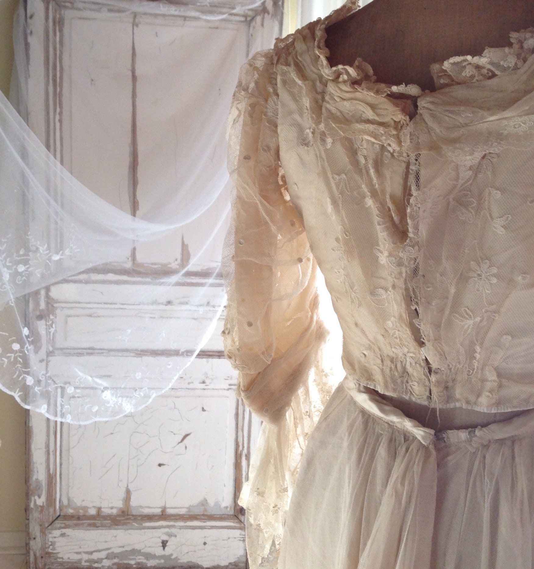 Amazing Antique Victorian Tulle Lace Wedding Dress Bustle Etsy