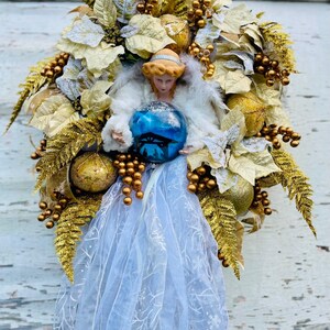 Christmas wreath, angel wreath, manger wreath,