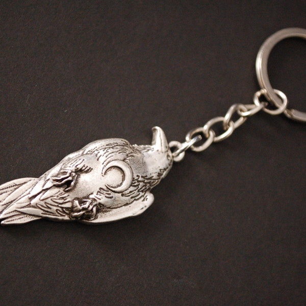 Silver tone viking Odin's Raven Keyring keychain crescent moon  giftgift