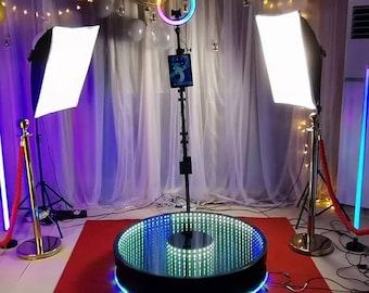 Photo Booth 360 con estuche de vuelo, accesorios y obsequios.