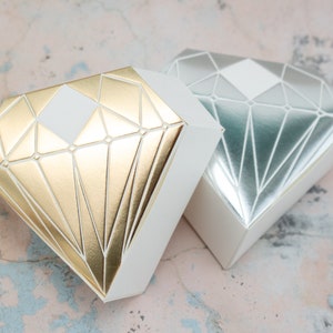 Diamond Favor Boxes - Set of 10 - Silver or Gold Bridal Shower Engagement Party Favors Candy Boxes - MW26478