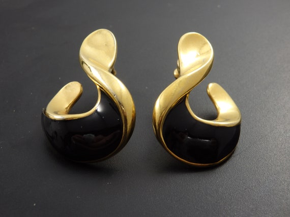 Black Enamel and Goldtone S Shaped Post Earrings - image 2