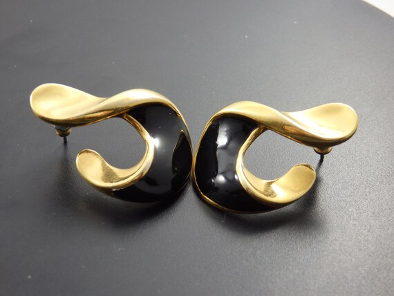 Black Enamel and Goldtone S Shaped Post Earrings - image 3