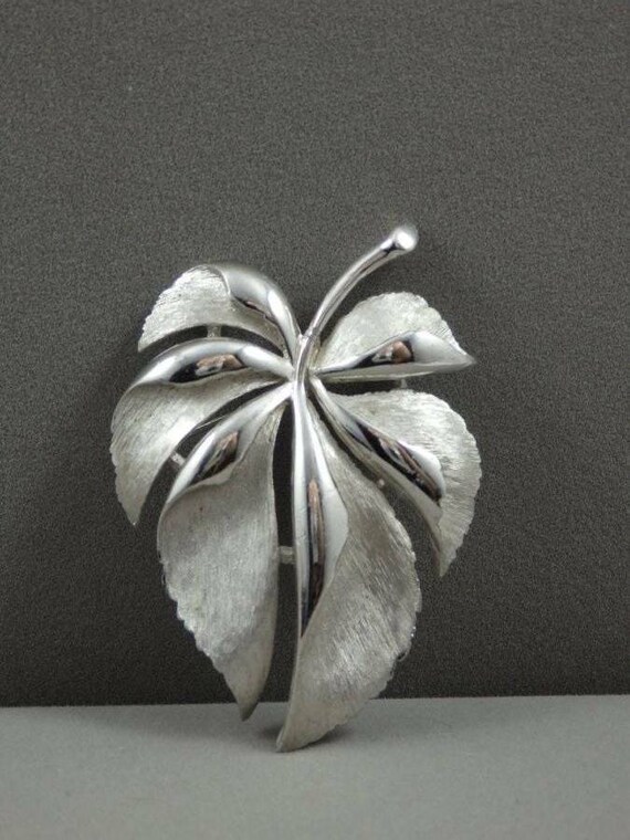 Crown Trifari Silver Leaf Matte and Polished Brooc