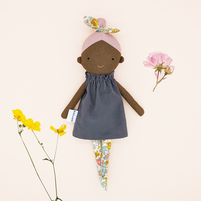 Minnie Top knot girl / dark skin doll / black doll / pink hair / textile doll image 2