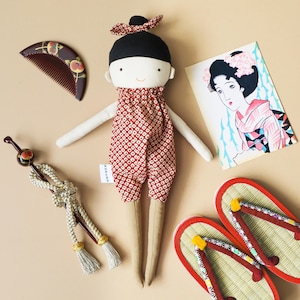 Chie - Top knot girl /  Japanese doll / oriental doll /  black hair doll / Chinese / Korean / Asian doll