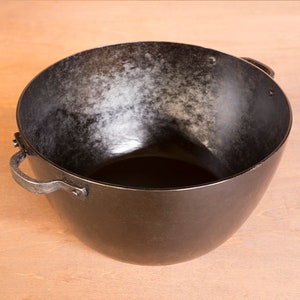 23 cm klassisk järngryta "Premium Heavy Duty"