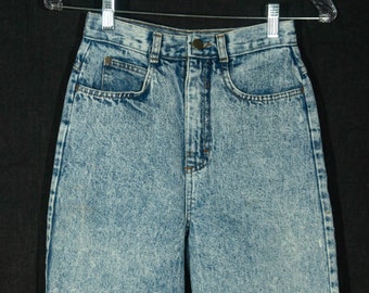 Vintage Pedal Pushers 80's Jean Shorts 80s Acid Wash Bleach Washed "Cristina" Label Rise Long Shorts - VTG Women's Size 7 , 25" High Waist