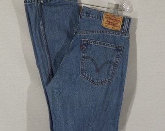 Vintage Jeans Levi's 505 Jeans Red Tab Straight Leg Cut - Size 34 x 34