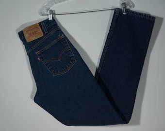 Vintage Jeans Levi's 505 Jeans Straight Leg Cotton Denim 2002 Red Tab - Size 29 x 33 (Label says 30 x 34)