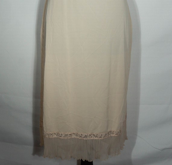 60s Vanity Fair Slip Vintage Made in USA Lingerie… - image 8